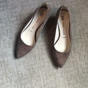 Anne Klein Women's Brown Pumps